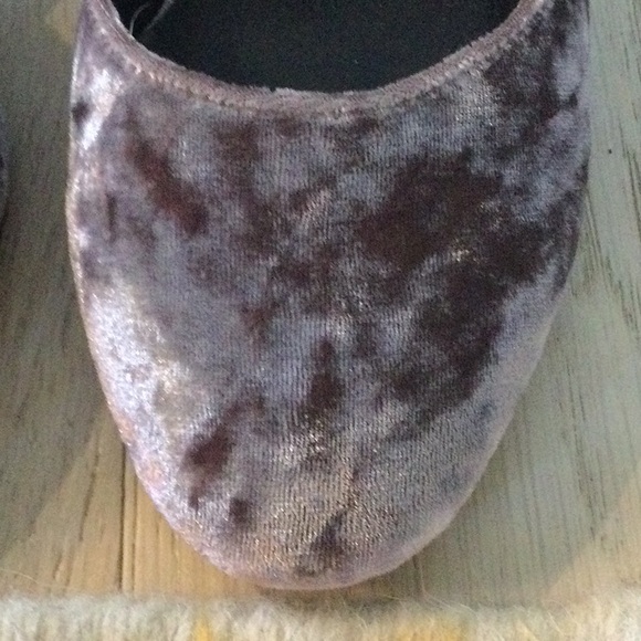 ASOS Crushed Velvet Shoes with Ankle Strap - Picture 3 of 5
